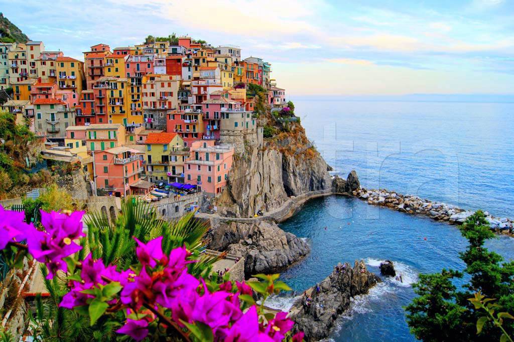 Фотообои Италия в цветах